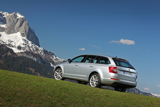 Skoda Octavia Break 4x4 2.0 TDI Ambition DSG Skoda Octavia Break 4x4 2.0 TDI Ambition DSG
