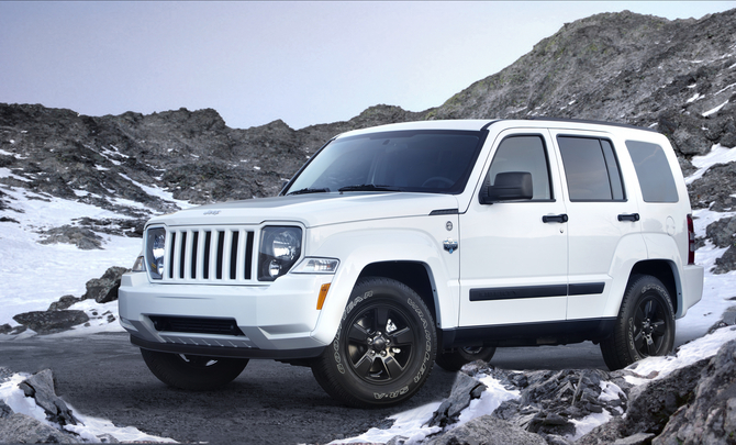 Jeep Wrangler and Liberty Arctic Editions Add Winter-Themed Exterior and Interior Jeep Wrangler and Liberty Arctic Editions Add Winter-Themed Exterior and Interior
