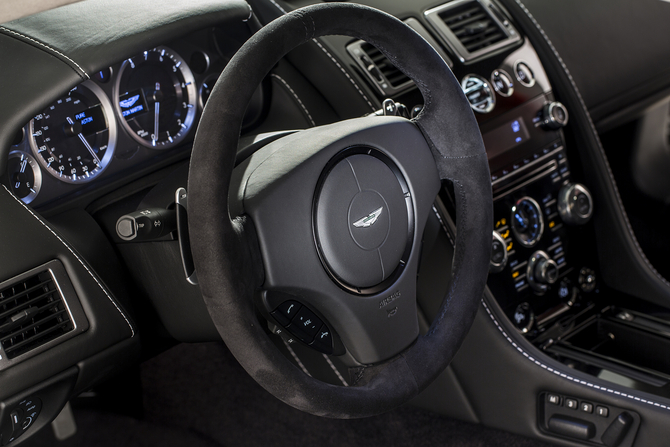 Aston Martin V8 Vantage SP10 Roadster Aston Martin V8 Vantage SP10 Roadster