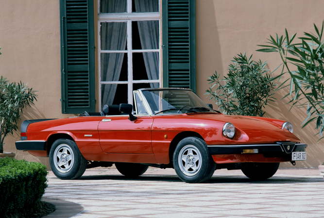 Alfa Romeo Spider 2.0 Quadrifoglio Verde Alfa Romeo Spider 2.0 Quadrifoglio Verde