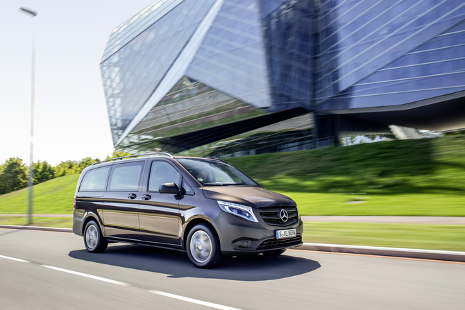 Mercedes-Benz Vito Tourer 9L Pro Long 109CDI/34 Mercedes-Benz Vito Tourer 9L Pro Long 109CDI/34