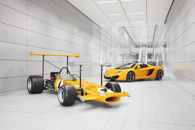 Bruce McLaren fundou a empresa com o seu próprio nome em 1963 Bruce McLaren fundou a empresa com o seu próprio nome em 1963