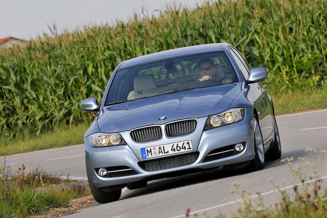 BMW 316i (E90) LCI BMW 316i (E90) LCI