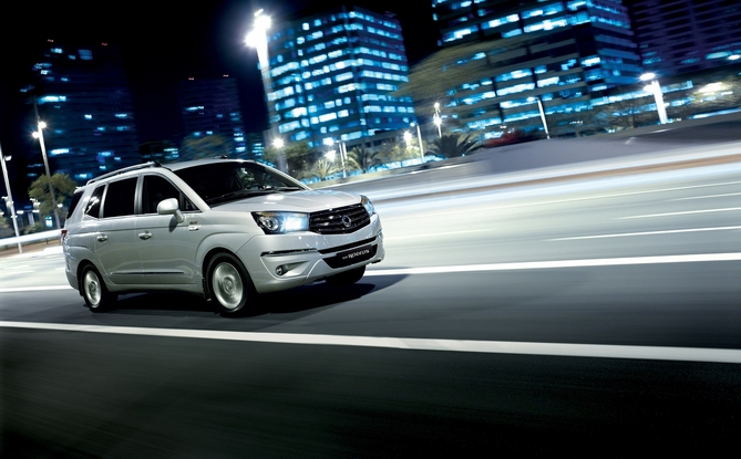 Ssangyong Rodius Turismo Ssangyong Rodius Turismo