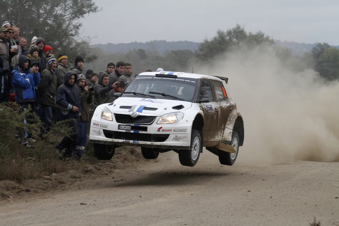 No Rali da Acrópole, a VW vai participar oficialmente com os Skoda Fabia S2000 No Rali da Acrópole, a VW vai participar oficialmente com os Skoda Fabia S2000