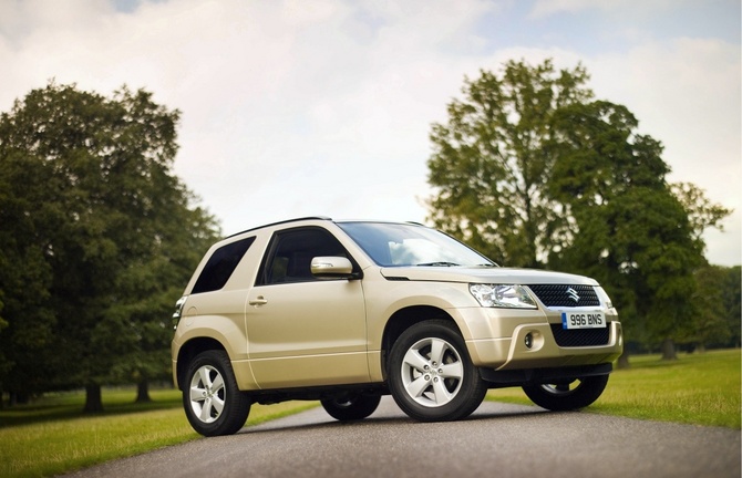 Suzuki Grand Vitara XSport 2.4L 4WD Suzuki Grand Vitara XSport 2.4L 4WD