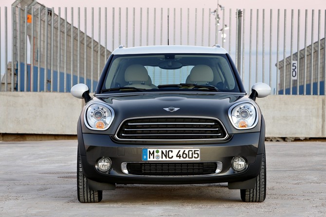 MINI (BMW) Cooper Countryman MINI (BMW) Cooper Countryman