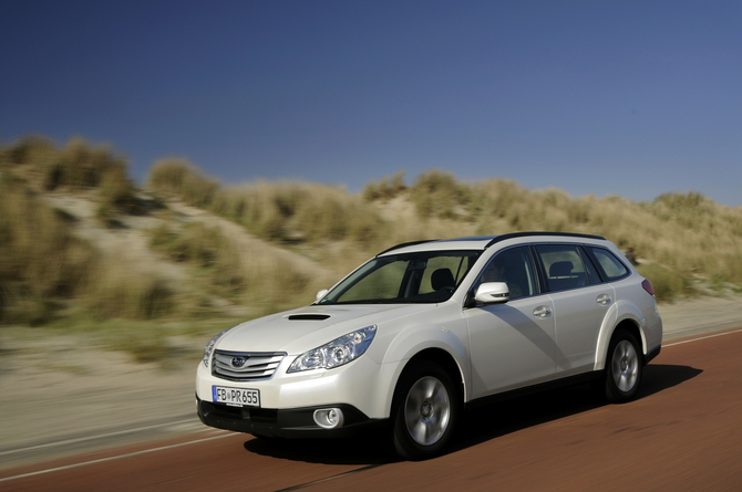 Subaru Outback 2.5i ecomatic Comfort Navigation Lineatronic Subaru Outback 2.5i ecomatic Comfort Navigation Lineatronic