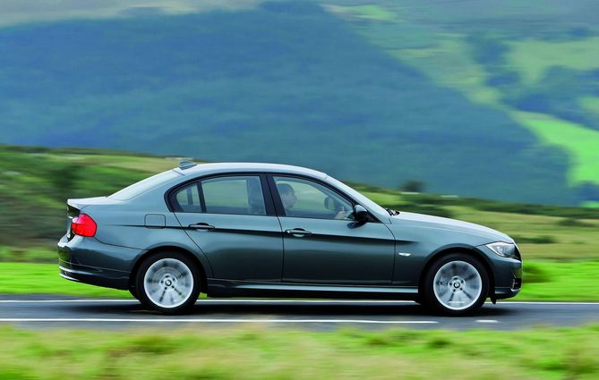 BMW 318i M Sport BMW 318i M Sport