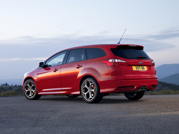 Ford Focus ST EcoBoost SW Ford Focus ST EcoBoost SW