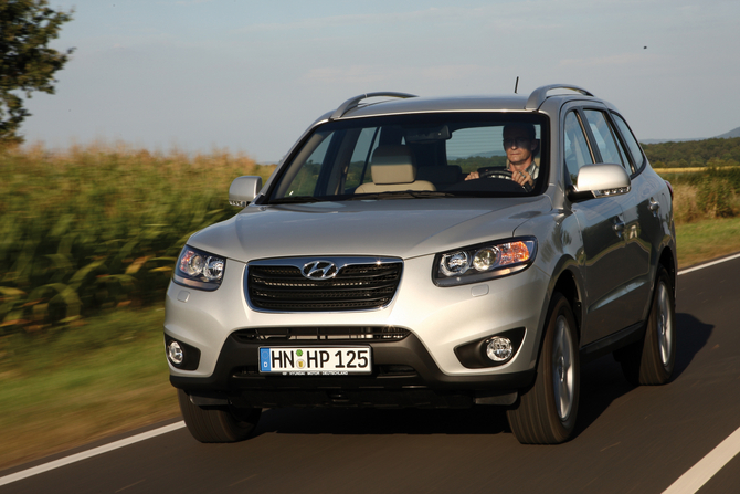 Hyundai Santa Fe 2.2 CRDi 4x2 7Wagon Hyundai Santa Fe 2.2 CRDi 4x2 7Wagon