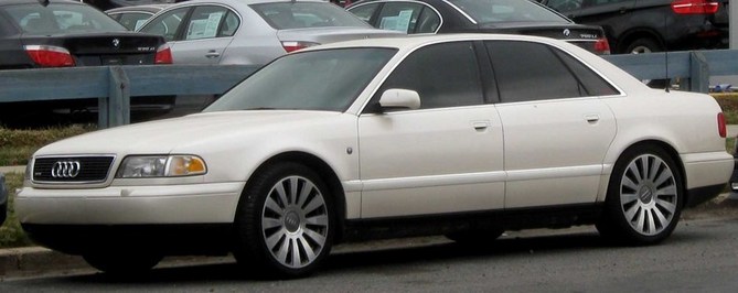 Audi A8 4.2 L quattro Audi A8 4.2 L quattro