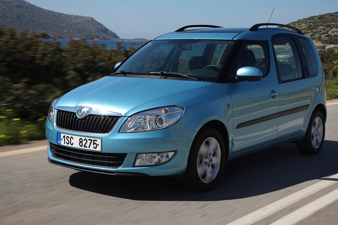 Skoda Roomster 1.6 TDI 90cv Style Skoda Roomster 1.6 TDI 90cv Style