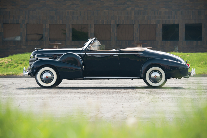 Cadillac Series 75 Convertible Coupe by Fleetwood Cadillac Series 75 Convertible Coupe by Fleetwood