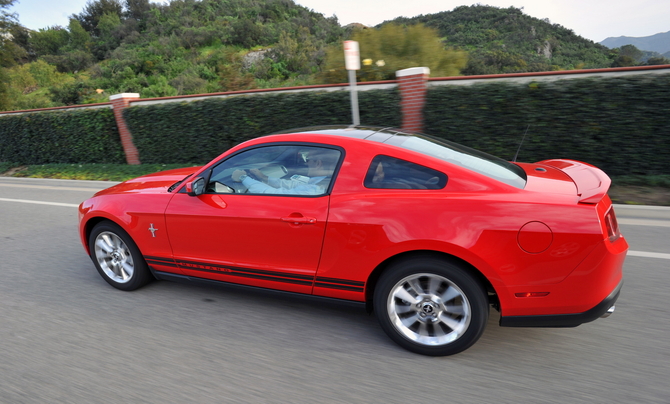 Ford Mustang V6 Premium Coupé Ford Mustang V6 Premium Coupé