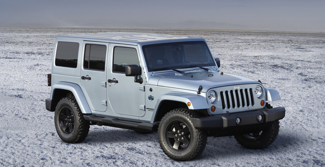 Jeep Wrangler and Liberty Arctic Editions Add Winter-Themed Exterior and Interior Jeep Wrangler and Liberty Arctic Editions Add Winter-Themed Exterior and Interior
