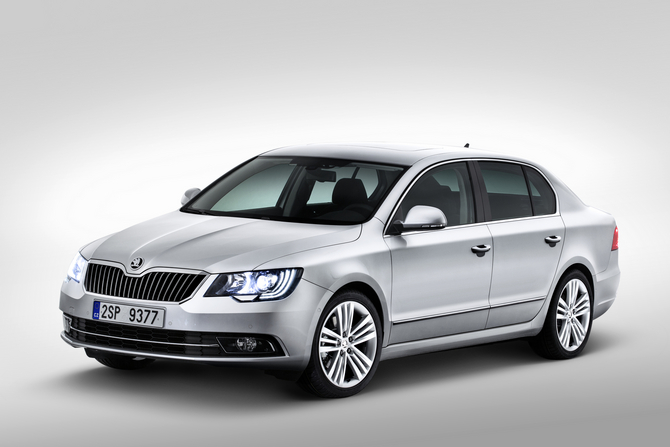 Skoda Superb 2.0 TDI DSG Active Skoda Superb 2.0 TDI DSG Active