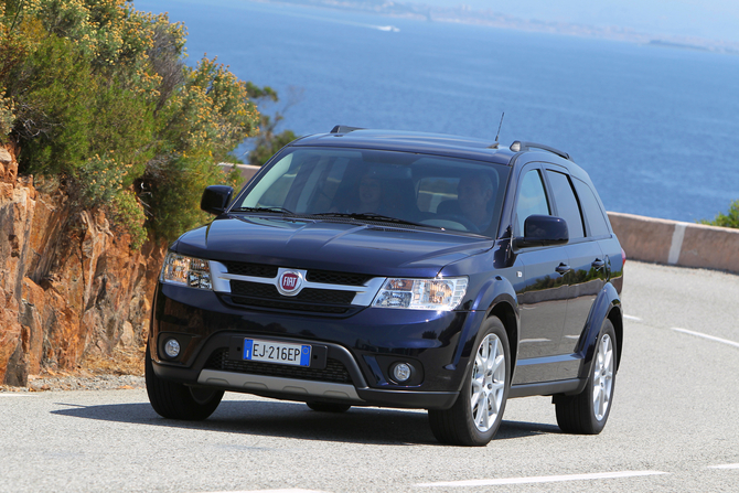 Fiat Freemont 2.0 Multijet 170 HP 4x4 Fiat Freemont 2.0 Multijet 170 HP 4x4