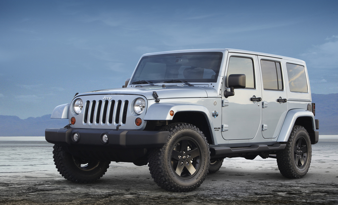 Jeep Wrangler and Liberty Arctic Editions Add Winter-Themed Exterior and Interior Jeep Wrangler and Liberty Arctic Editions Add Winter-Themed Exterior and Interior