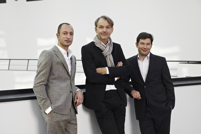 Habib (links) mit dem Leiter des BMW Group Design Adrian van Hooydonk (Mitte) und Leiter des Interieur Design Marc Girard Habib (links) mit dem Leiter des BMW Group Design Adrian van Hooydonk (Mitte) und Leiter des Interieur Design Marc Girard