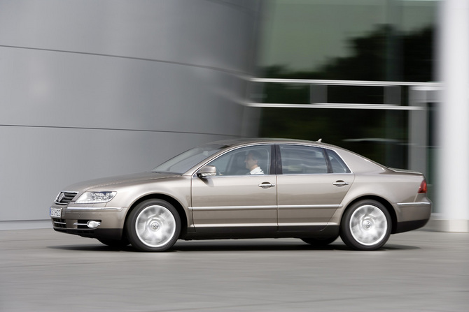Volkswagen Phaeton W12 4Motion LWB Volkswagen Phaeton W12 4Motion LWB