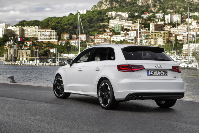 Audi A3 Sportback 1.4 TFSI Attraction Audi A3 Sportback 1.4 TFSI Attraction