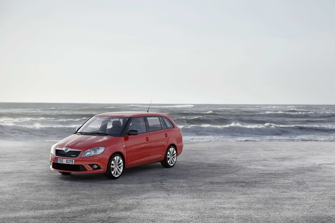 Skoda Fabia Break 1.4 TSI 180hp DSG 7v RS Skoda Fabia Break 1.4 TSI 180hp DSG 7v RS