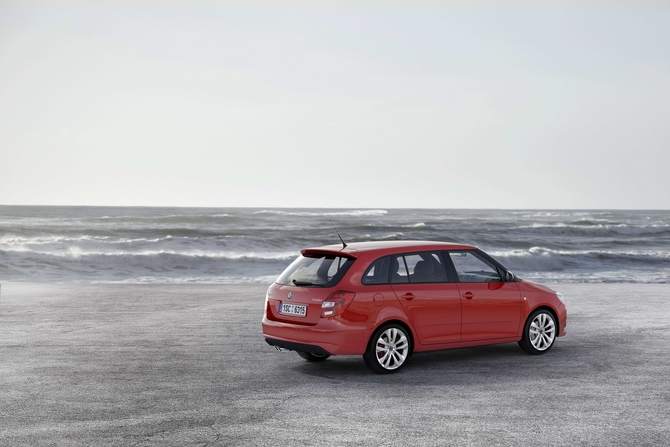 Skoda Fabia Break 1.4 TSI 180hp DSG 7v RS Skoda Fabia Break 1.4 TSI 180hp DSG 7v RS