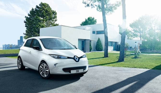 A Renault tem uma versão do Zoe que consegue circular de forma autónoma a velocidades baixas A Renault tem uma versão do Zoe que consegue circular de forma autónoma a velocidades baixas