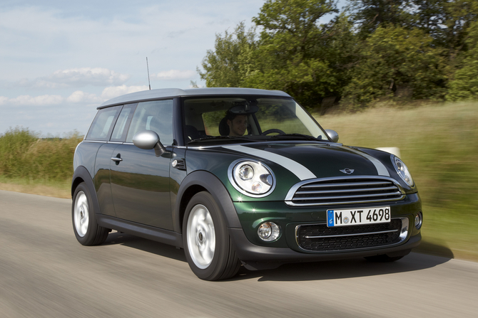 MINI (BMW) Cooper D Clubman AT MINI (BMW) Cooper D Clubman AT