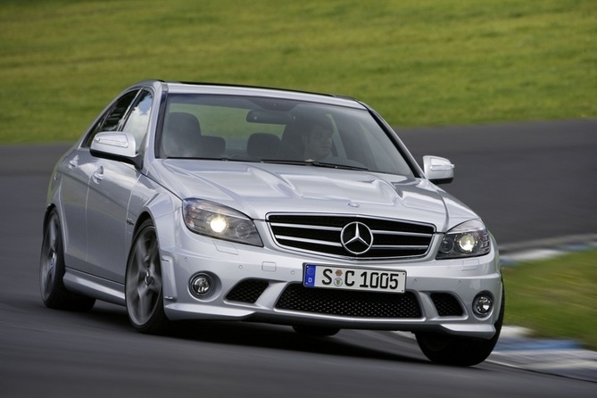 Mercedes-Benz C 63 AMG Mercedes-Benz C 63 AMG