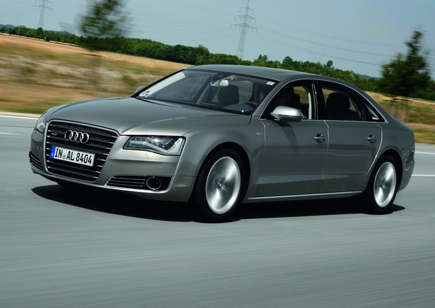Audi A8 L 4.0 V8 TFSI quattro tiptronic Audi A8 L 4.0 V8 TFSI quattro tiptronic
