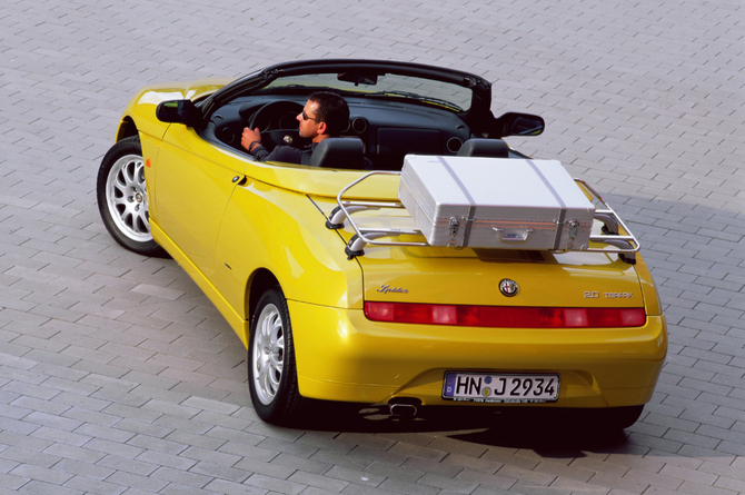 Alfa Romeo Spider 2.0 Twin Spark L Alfa Romeo Spider 2.0 Twin Spark L