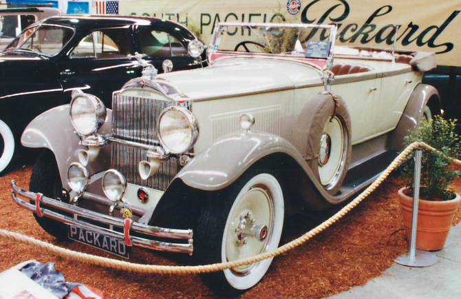 1933 Packard Twelve 1933 Packard Twelve