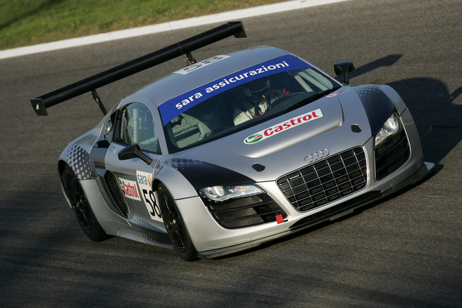 Audi R8 LMS Audi R8 LMS