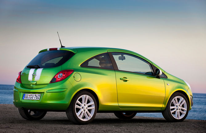 Opel Corsa 1.2 Twinport Stripes (11) Opel Corsa 1.2 Twinport Stripes (11)