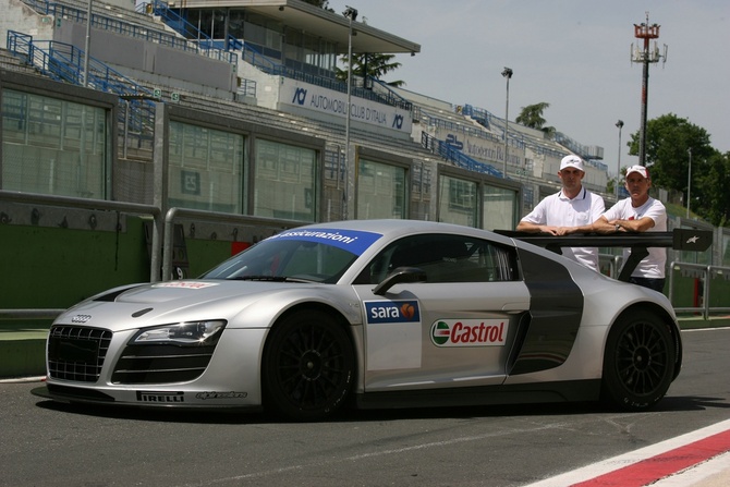 Audi R8 LMS Audi R8 LMS