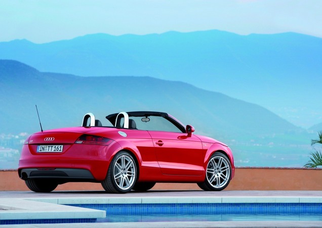 Audi TT Roadster 2.0 TFSI S tronic Audi TT Roadster 2.0 TFSI S tronic