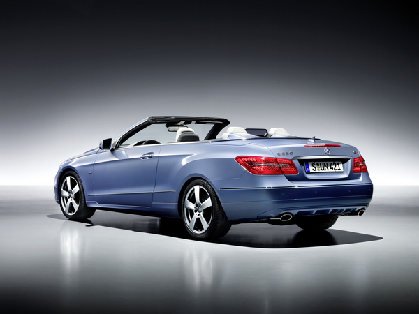 Mercedes-Benz E350 Cabriolet CGI BlueEFF. SE Mercedes-Benz E350 Cabriolet CGI BlueEFF. SE