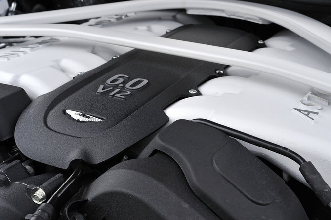 Os atuais motores da Aston Martin são da altura em que a marca era propriedade da Ford Os atuais motores da Aston Martin são da altura em que a marca era propriedade da Ford