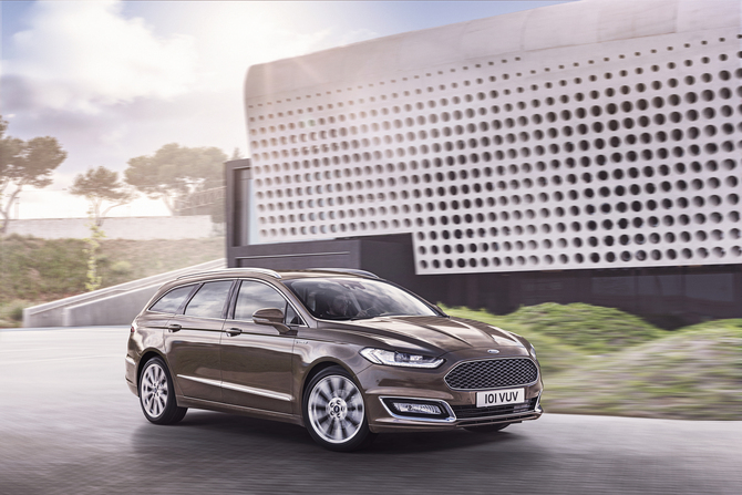 Ford Mondeo Vignale 2.0 TDCi Station Wagon Ford Mondeo Vignale 2.0 TDCi Station Wagon