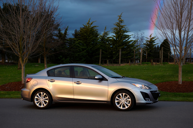 Mazda 3 s Sport 4-Door Mazda 3 s Sport 4-Door