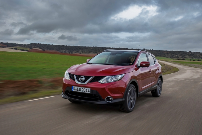 Nissan Qashqai 1.2 DIG-T XTRONIC Tekna Nissan Qashqai 1.2 DIG-T XTRONIC Tekna