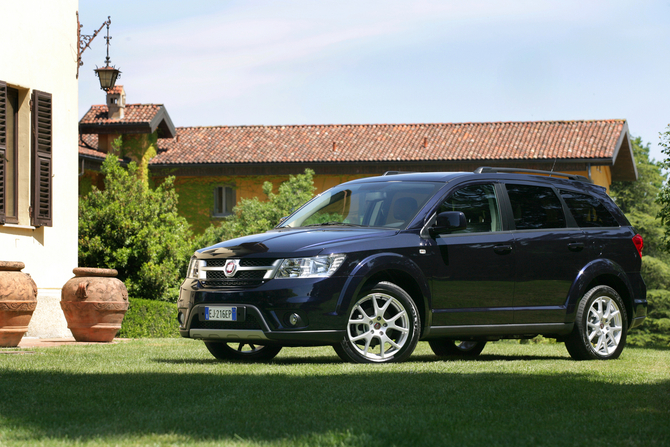 Fiat Freemont 2.0 Multijet 170 HP Fiat Freemont 2.0 Multijet 170 HP