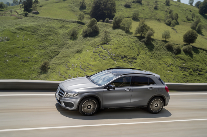 Mercedes-Benz GLA-Class Mercedes-Benz GLA-Class