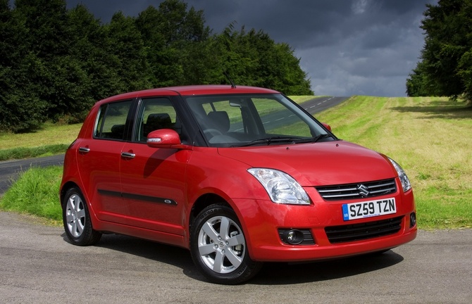 Suzuki Swift 1.3 Quiksilver Suzuki Swift 1.3 Quiksilver
