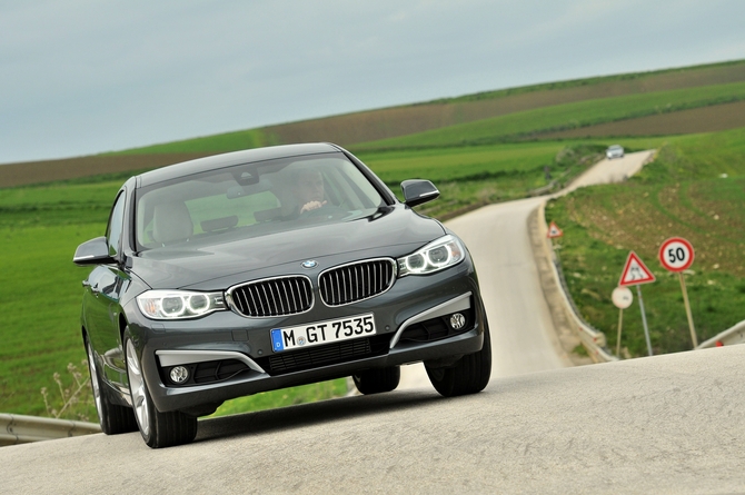 BMW 335i xDrive Gran Turismo BMW 335i xDrive Gran Turismo