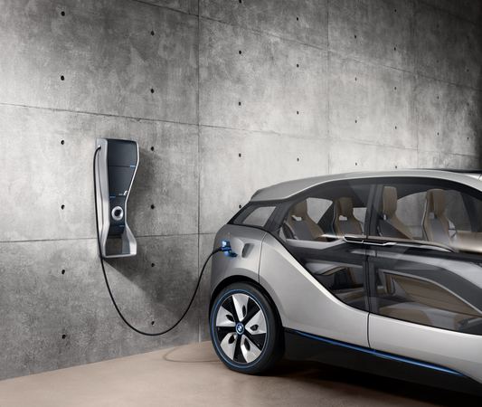 Ça permet recharger confortablement le véhicule dans leur propre garage. Ça permet recharger confortablement le véhicule dans leur propre garage.