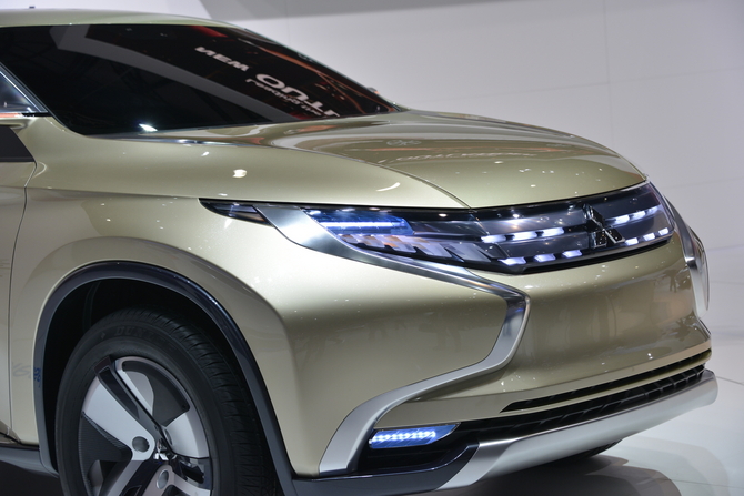 Mitsubishi GR-HEV Concept Mitsubishi GR-HEV Concept