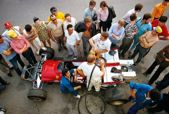 F1 dos anos 60 versus o presente F1 dos anos 60 versus o presente